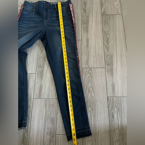 Laurie Felt ilky Sequin Stripe Ankle Skinny Jeans, Raw Hem—Size Med•••Burgundy - Picture 12 of 16